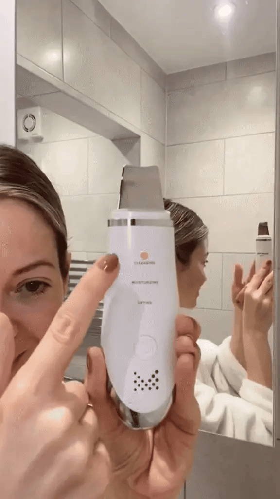 3-in-1 Ultrasonic Skin Scrubber & Deep Facial Cleanser